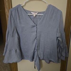 LC Lauren Conrad Women's Powder Blue Bell Sleeve Tie Button Blouse Top Size M EX